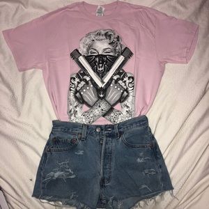 Pink Marilyn Monroe t shirt